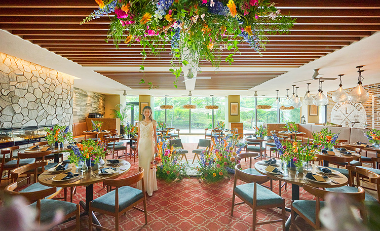 Los Angeles balcony Terrace Restaurant & Moon Bar